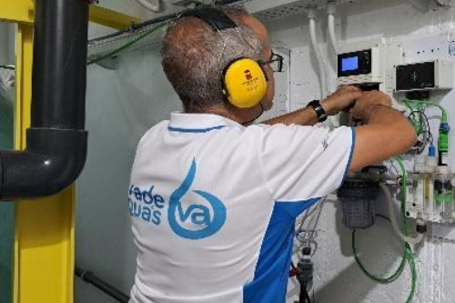 Instalación de equipo de control en el Siam Park